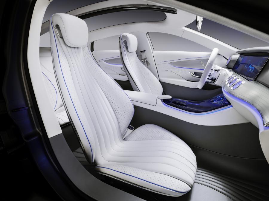  Mercedes-Benz Concept IAA 2015 года  (фото 16 из 55)